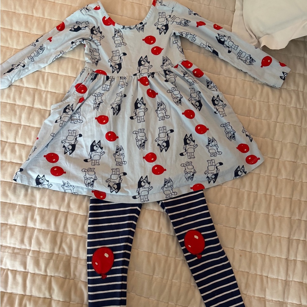 Hanna bluey tunic and leggings set
Size 4
